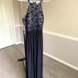 Stunning black tie dress for your next event!